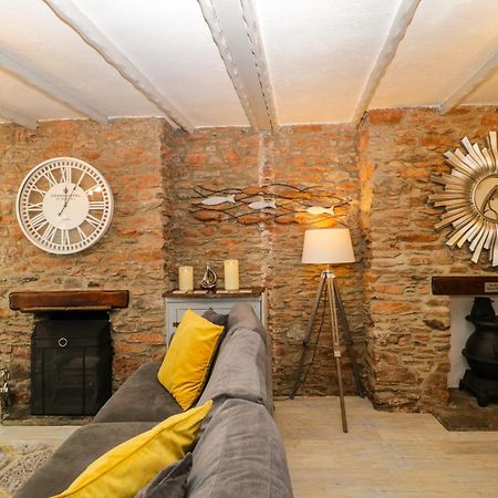Pebble Bay Villa Бриксам Екстериор снимка